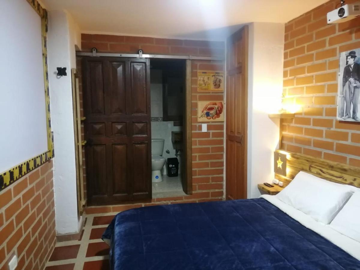 Hotel Le Chateau Guatape Exterior photo