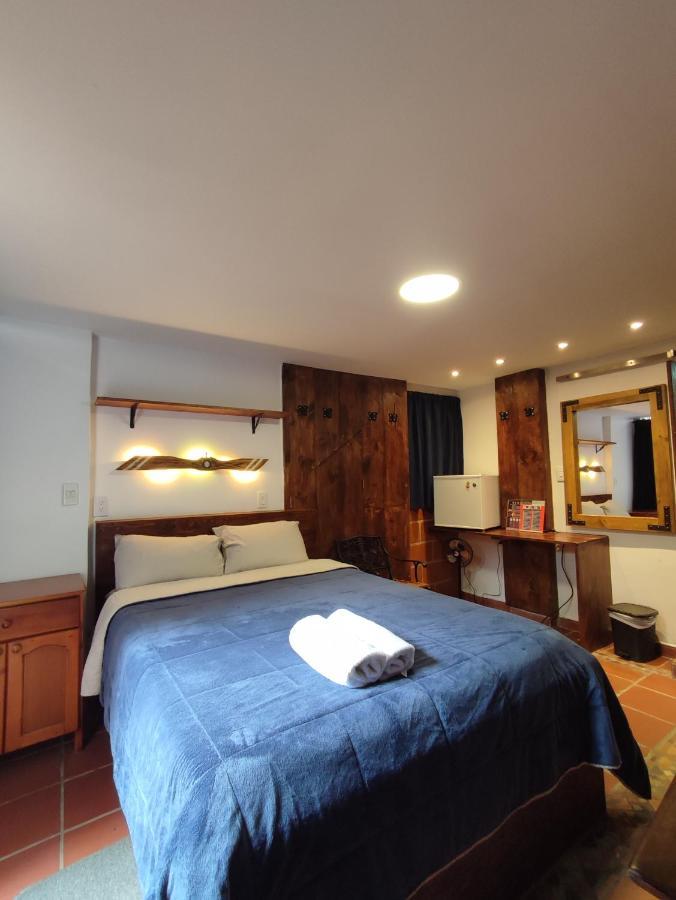 Hotel Le Chateau Guatape Exterior photo