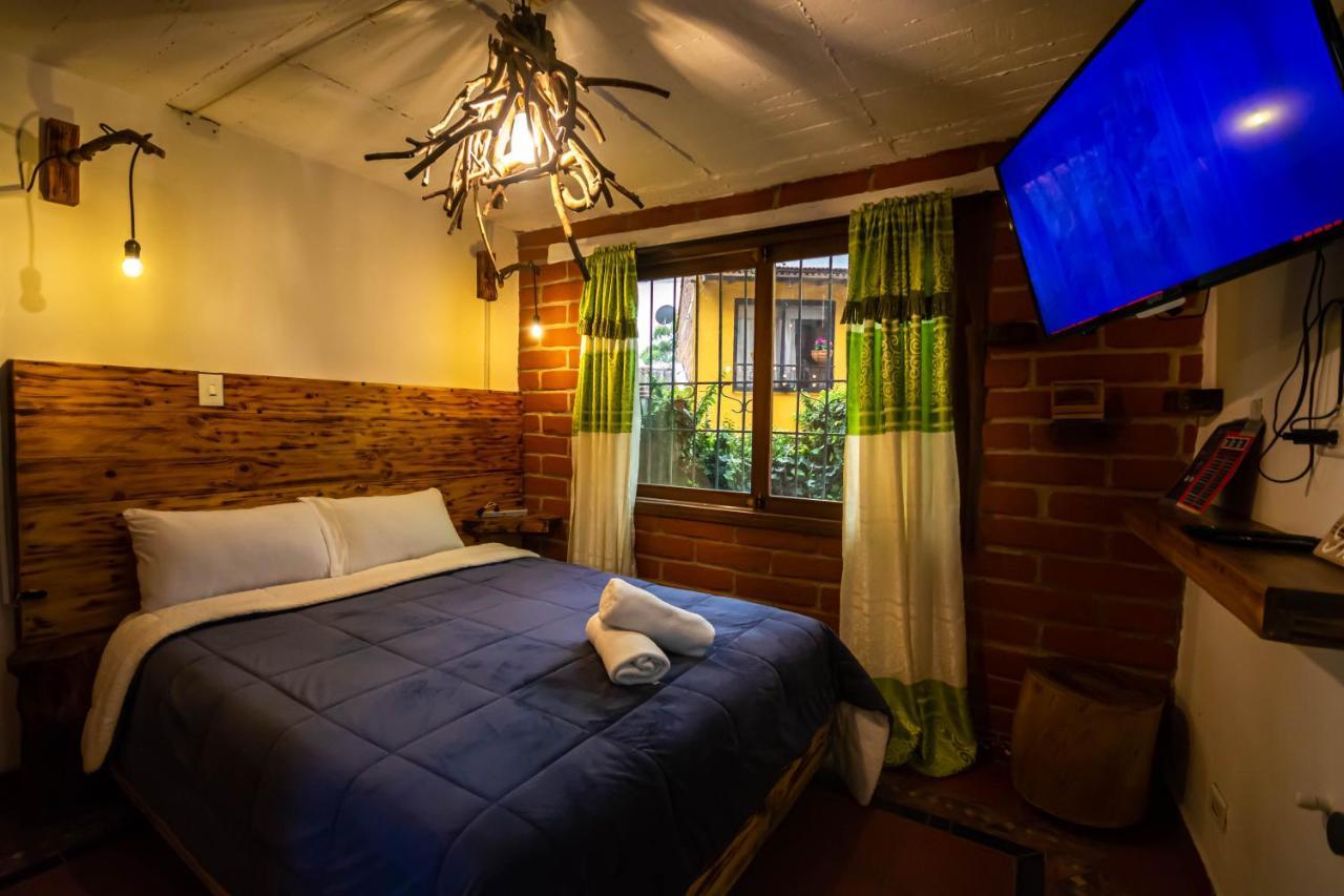 Hotel Le Chateau Guatape Exterior photo