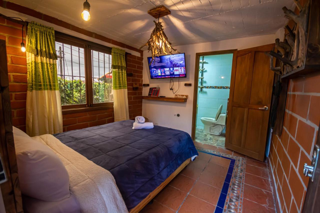 Hotel Le Chateau Guatape Exterior photo