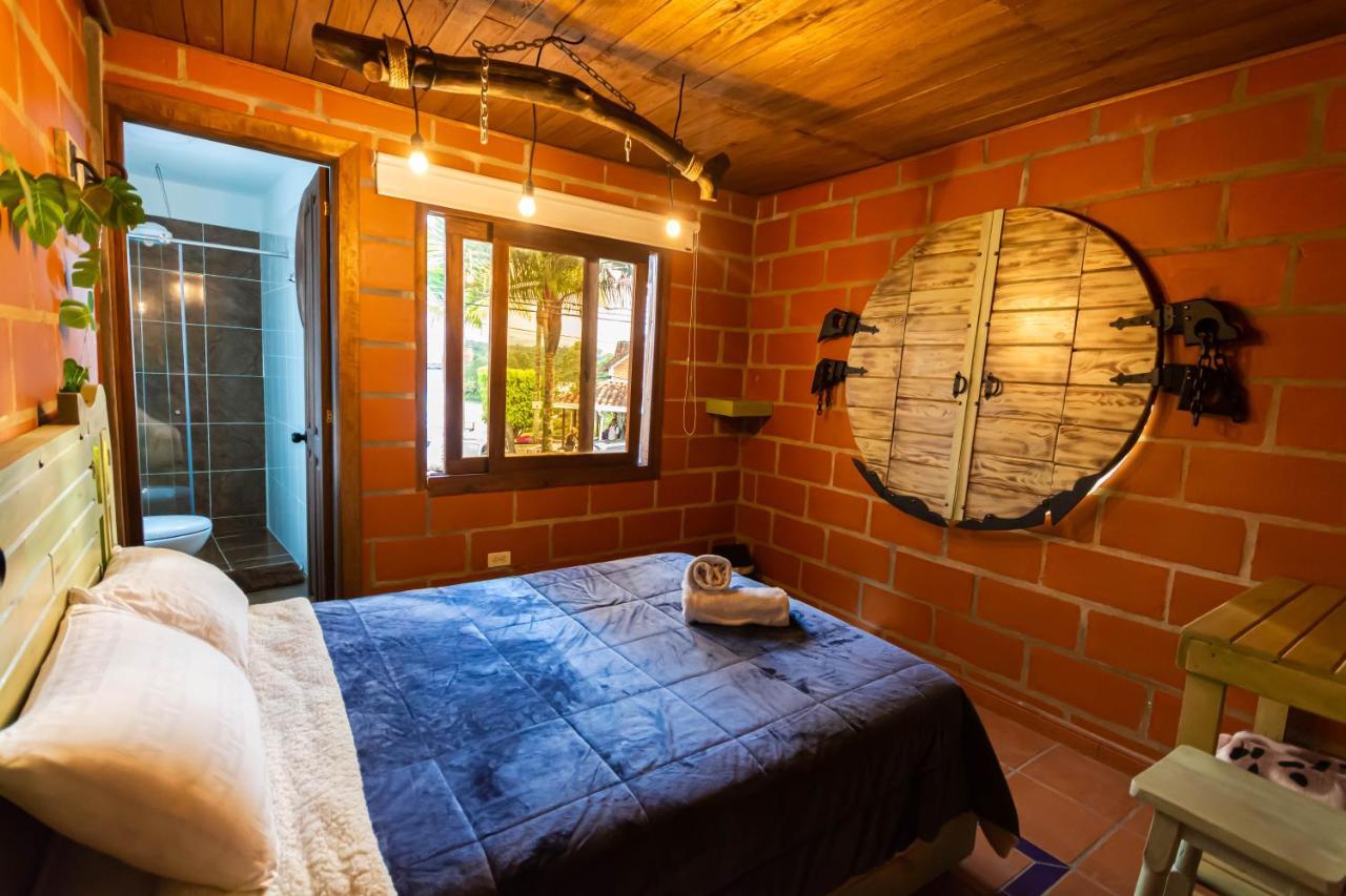 Hotel Le Chateau Guatape Exterior photo