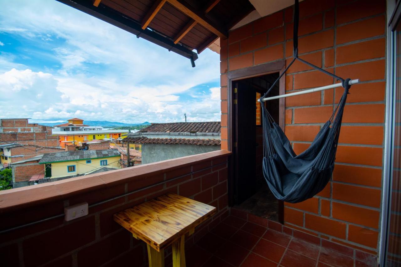 Hotel Le Chateau Guatape Exterior photo